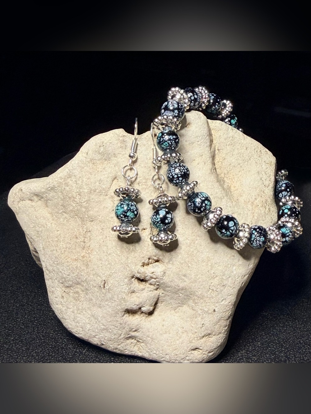 ✨Handcrafted✨ Turquoise and Black Bead Bracelet & Earrings Set